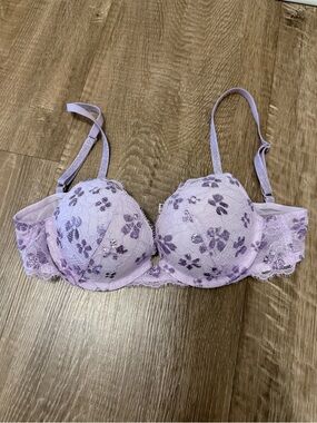 Victoria's Secret Lavender Floral Lace Push-Up Bra